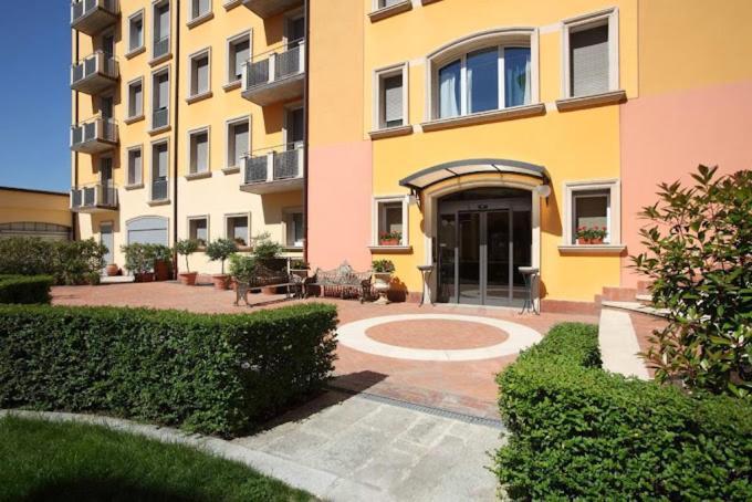 الشقق الفندقية بولونيافي  Residenza Carracci المظهر الخارجي الصورة